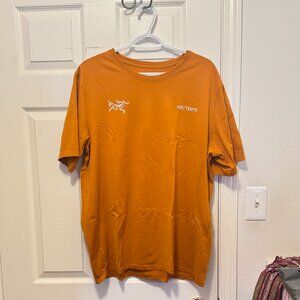ArcTeryx - T Shirt - XL. - Bird Logo and Word Logo